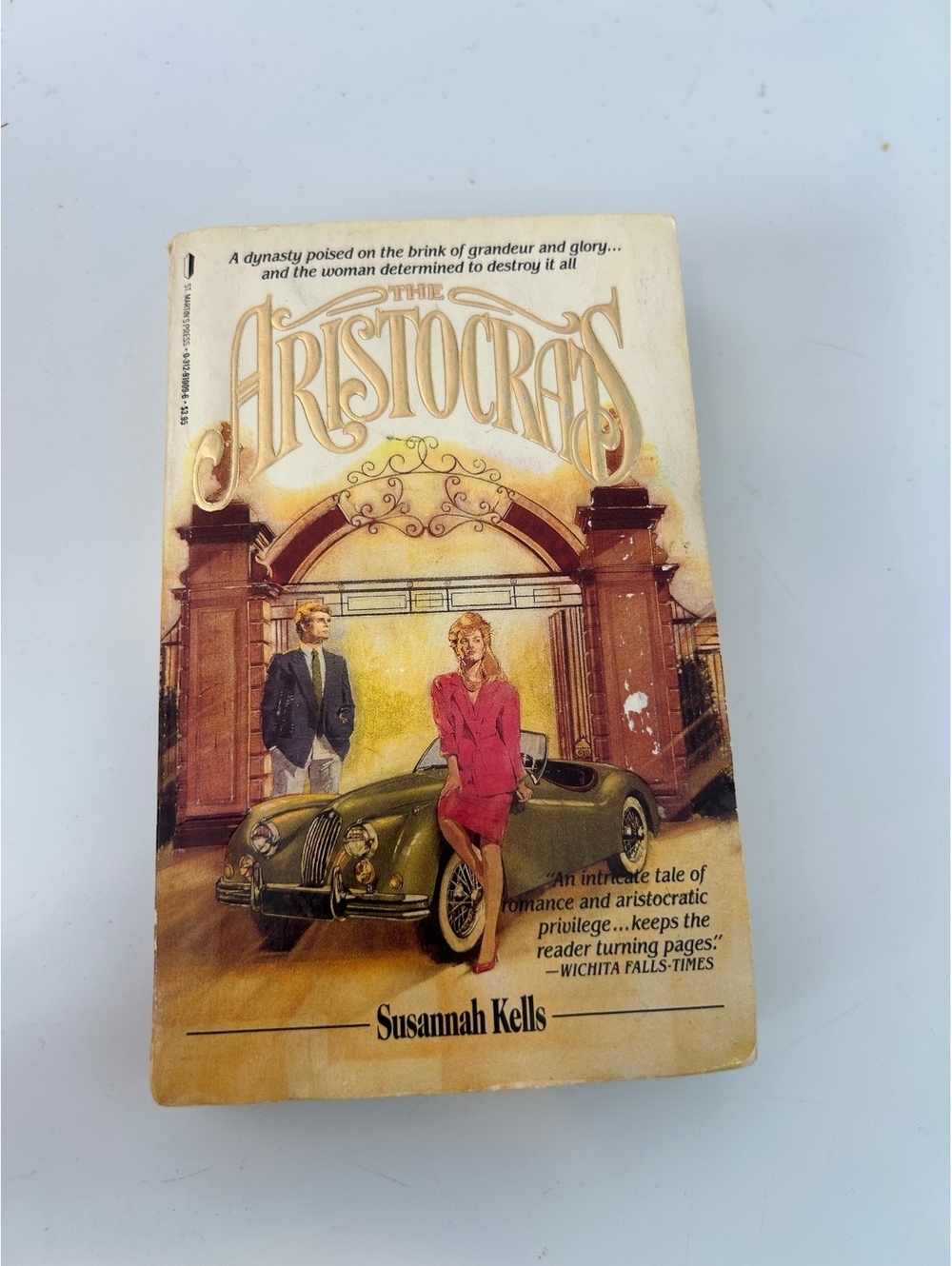 Aristocrats by Susan Howatch paperback